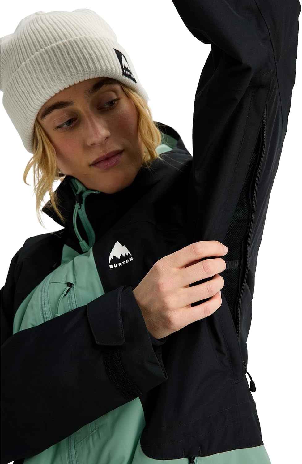 image:imageBurton Womens Reserve 2L Jacket True Black LTrue BlackSoft Sage